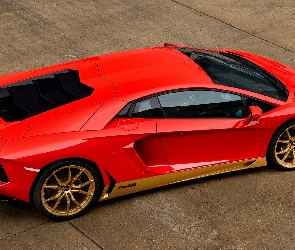 Lamborghini Aventador LP 700-4