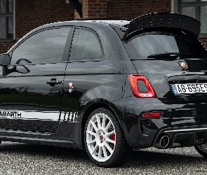 Abarth 695 Essesse