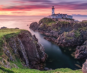 Latarnia morska, Zachód słońca, Morze, Skały, Hrabstwo Donegal, Fanad Head Lighthouse, Irlandia, Portsalon