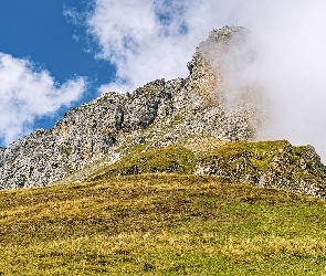 Alpy Glarneńskie, Góry, Mgła, Szwajcaria, Klausenpass, Skały, Przełęcz