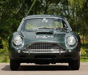 Aston Martin DB4, Grill, Przód