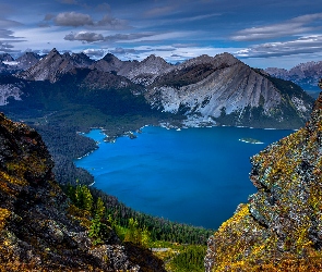 Alberta, Drzewa, Skały, Kanada, Rawson Lake, Góry, Jezioro