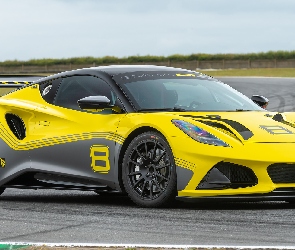 Żółty, Lotus Emira GT4