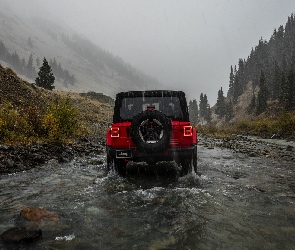 Jeep Wrangler Rubicon, Rzeka, Deszcz, Tył, Czerwony