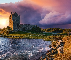 Kinvara, Chmury, Dunguaire Castle, Irlandia, Galway Bay, Zamek, Zatoka