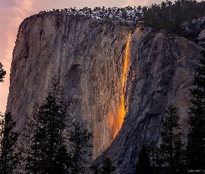 Wodospad, Kalifornia, Drzewa, Stany Zjednoczone, Park Narodowy Yosemite, Góra, Horsetail Fall, Yosemite Firefall, Skalista
