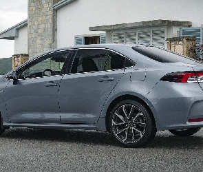 Toyota Corolla Sedan Hybrid