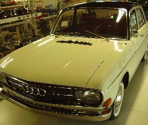 Audi F103, Zabytkowe