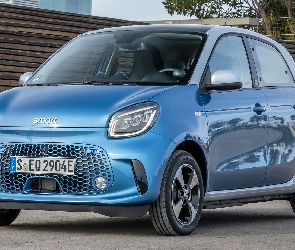 Smart EQ Forfour