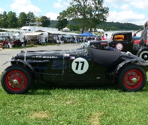 Stutz, 77