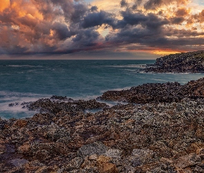 Skały, Chmury, Morze, Zatoka Porstarz, Bretania, Kamienie, Francja, Gmina Primelin