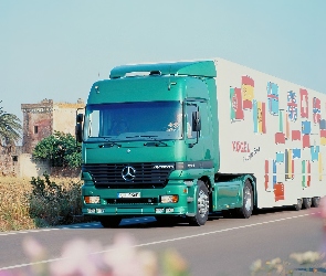 Ciągnik Mercedes, Ciągnik i Przyczepa