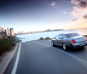 Tył, Miasto, Bentley Continental