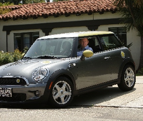 Mini One, Podjazd