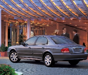 Hyundai XG, Hotel