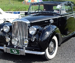 koła , maska, opony , światła, Bentley
