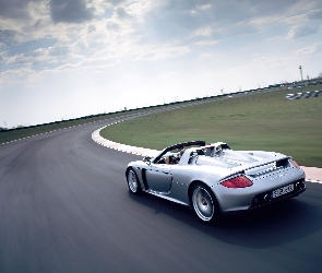 Carrera GT, Przygotowany do zakrętu