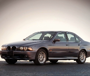 BMW 5, E39