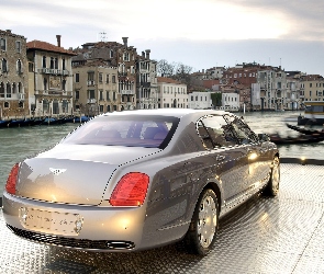 Bentley Continental Flying Spur, Samochód, Prestiżowy