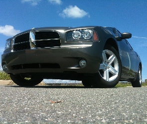 Dodge Charger, Atrapa, Przód