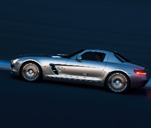 Mercedes SLS, Sylwetka, Sportowa