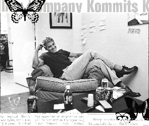 George Clooney, motyl, fotel