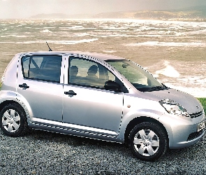 Daihatsu Sirion, Zatoka, Morze