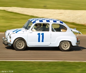 Abarth 600, Szachownica, Wyścig