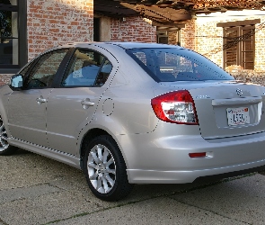 Suzuki SX4, Bagażnika, Klapa