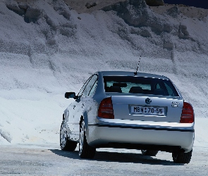 Skoda Superb, Srebrna