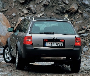 Audi Allroad, Tył