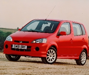 Daihatsu YRV