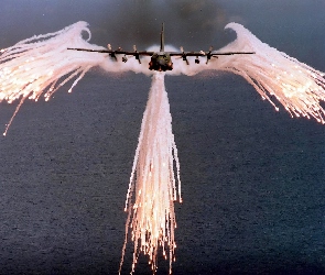 Flary, Obronne, C130-Hercules
