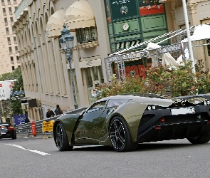 Marussia B2, Ulica, Miasto