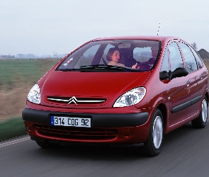 Czerwony, Citroen Xsara Picasso