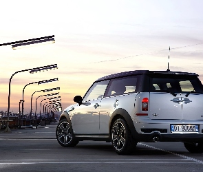 Mini Cooper S Clubman, Wydechowy, Układ