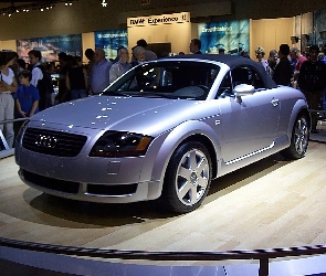 Debiut, Kabriolet, Audi TT