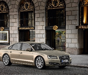 Audi A8 D4