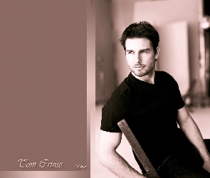 czarna koszulka, Tom Cruise