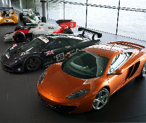 McLaren MP4-12C, Bolidy