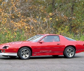 Chevrolet Camaro, IROC-Z, Czerwony