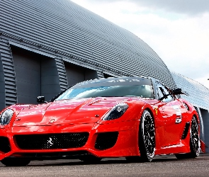 Wersja, Wzmonciona, Ferrari 599