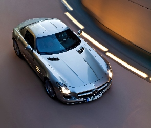 Mercedes SLS