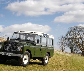 Terenówka, Land Rover Defender