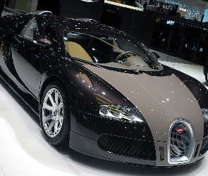 Veyron, Salon, Czarny