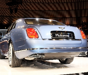 Bentley Mulsanne, Wydechowy, Układ