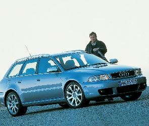 Audi A4, B7