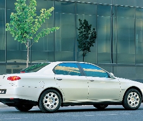 Alfa Romeo 166