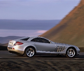 Mercedes SLR