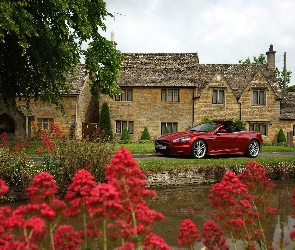 Aston Martin DBS Volante